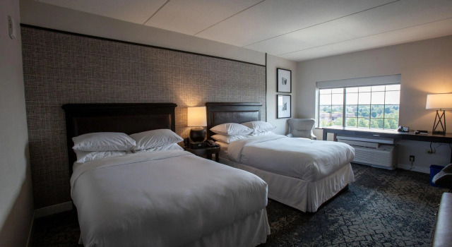 Четырёхместный номер Standard Sheraton Chicago Northbrook