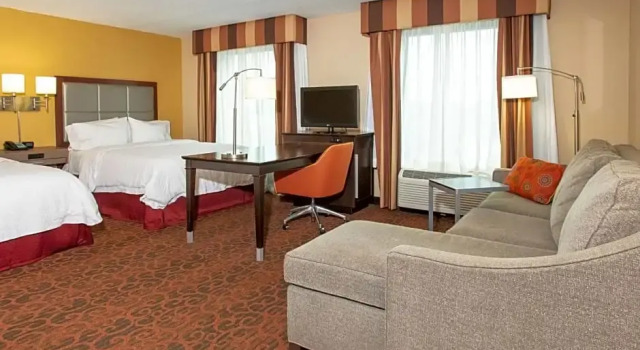 Четырёхместный люкс TownePlace Suites by Marriott Tacoma Lakewood