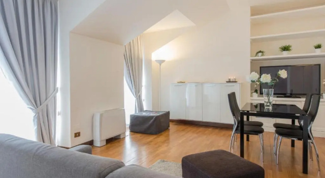 Milan Royal Suites - Centro Cadorna, Book Hotel Milan City Centre Milan