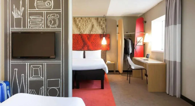 Четырёхместный номер Standard Hotel ibis Rennes Centre Gare Sud