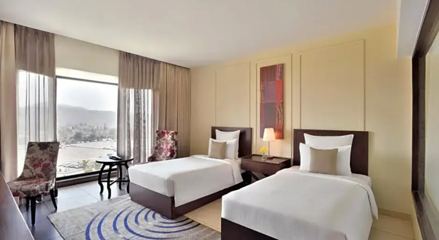 Номер Superior Novotel Imagica Khopoli Hotel