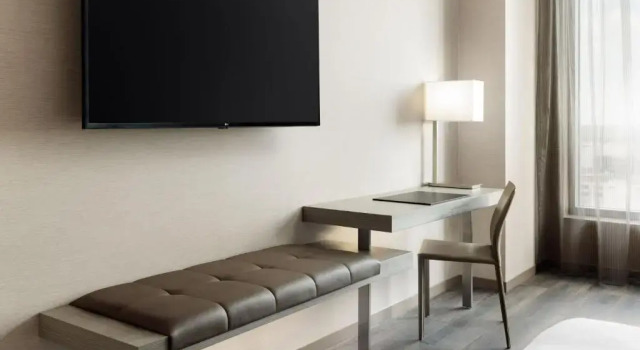 Четырёхместный номер Standard AC Hotel by Marriott Bethesda Downtown