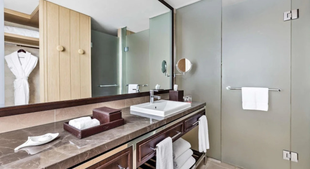 Двухместный номер Superior с видом на залив Sofitel Sydney Darling Harbour