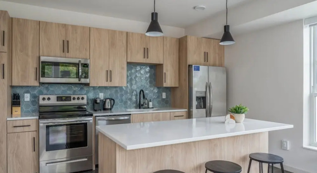 Семейные апартаменты с 2 комнатами с балконом Kasa Bryn Mawr Minneapolis