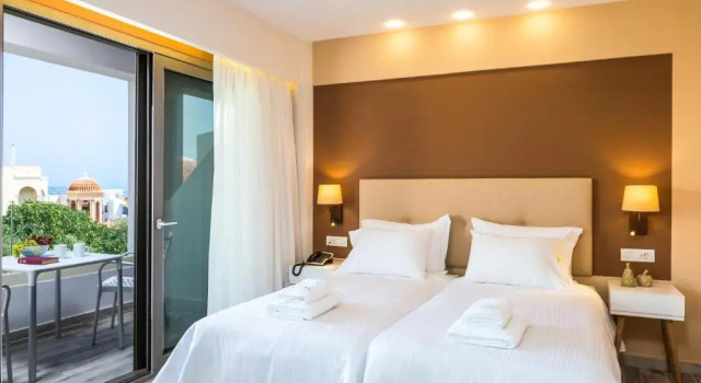 Двухместный номер Superior с балконом Menta City Boutique Hotel
