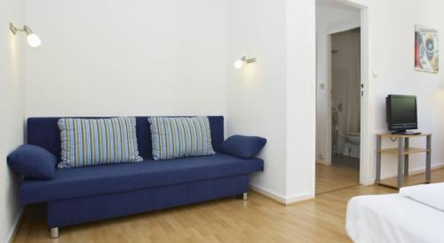 RS Apartments am Kurfrstendamm - Kurfrstendamm 95, Varaa Huoneisto Charlottenburg Berliini