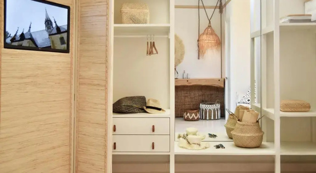 Elefthia Syros Exclusive Suite