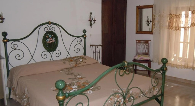 B&B La Bouganville, Забронировать Отель «постель и завтрак» Отели в центре Фонди с завтраком, отели в центре Фонди с завтраком