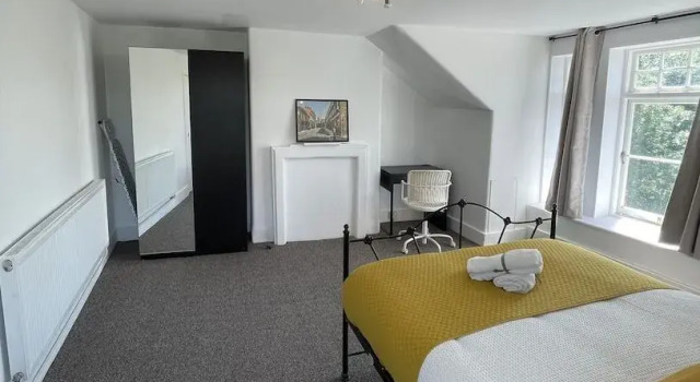 First Rate Apartment