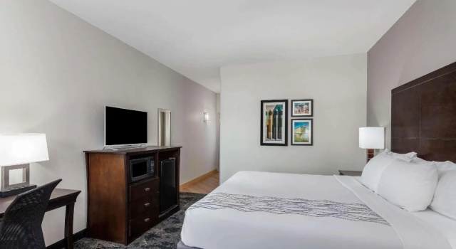 Двухместный номер Standard La Quinta by Wyndham Columbus - Edinburgh