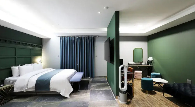 Двухместный люкс Royal El Tower Hotel