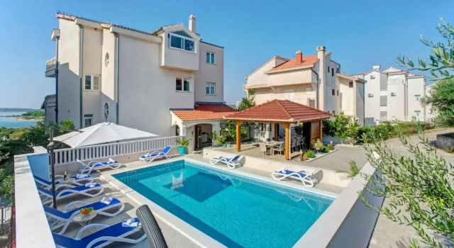 Апартаменты с 2 комнатами Apartmens Plavi Biser