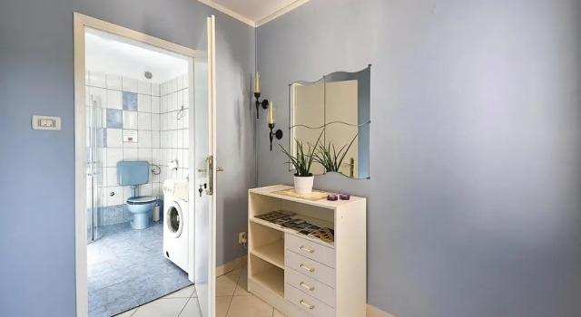 Stunning Home in Pula With Wifi and 2 Bedrooms