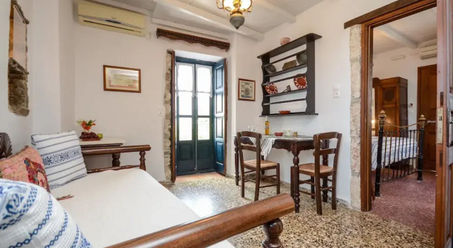 Venetiko Apartments