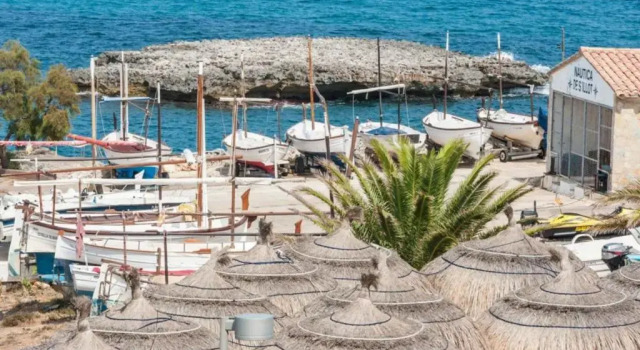 Cottage Holiday Home Villa Can Rosito by Interhome