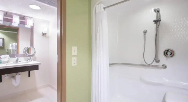 Двухместный номер Standard Wyndham Grand Executive Center Little Rock Airport