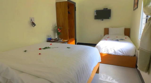 Семейный номер Standard с балконом Gold Stone Hoi An Homestay