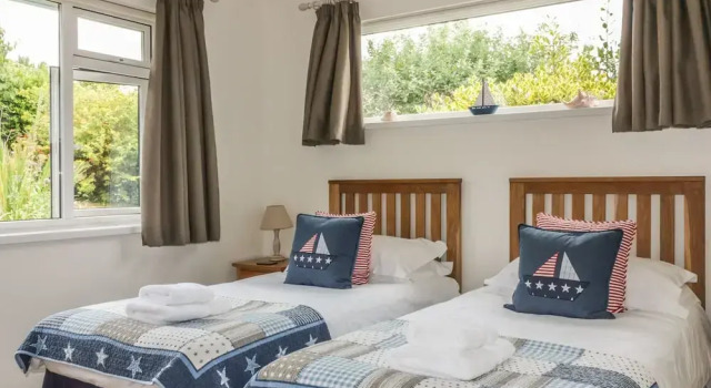 Creek View, Book Hotel Truro Cornwall