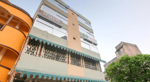 SPOT ON 77290 Raison Hotel, Book Hotel Sonari Town Jharkhand