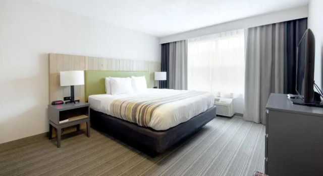 Двухместный люкс Country Inn & Suites by Radisson, Tinley Park, IL