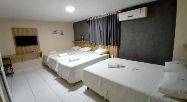 Трёхместный номер Standard Borges Hotel