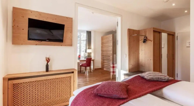 Полулюкс с балконом Blatters Arosa Hotel & Bella Vista SPA