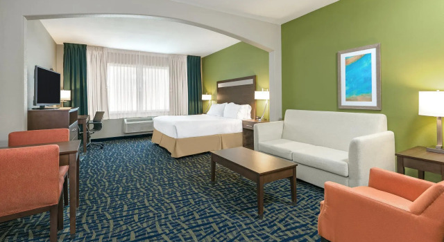 Люкс Holiday Inn Express Hotel and Suites Monahans I-20 by IHG