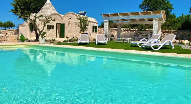 Trullo Private Pool с 3 комнатами Trulli Fenice Alberobello