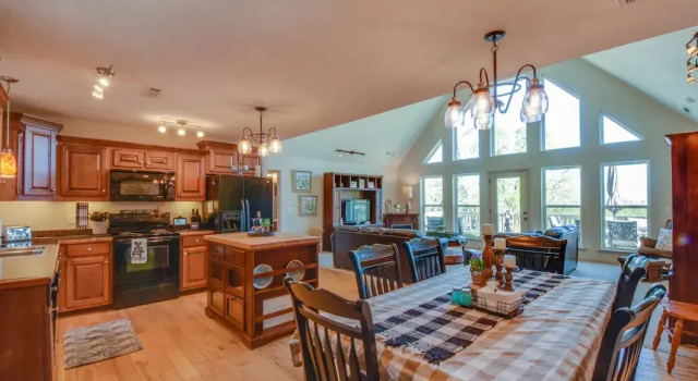 Коттедж Mtn Views, Game Room, Hot Tub! Lakemont Retreat