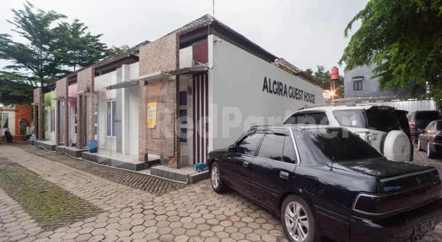 ALGIRA GUEST HOUSE GUNUNGBATU SYARIAH, Book Guesthouse Bogor 