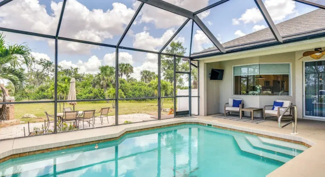 Коттедж Rotonda West Vacation Rental: Private Yard w/ Pool