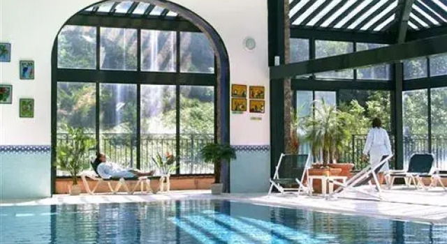 Le Domaine De Falgos, Book Ferieresort Hoteller i Serralongue med parkering, Parkering
