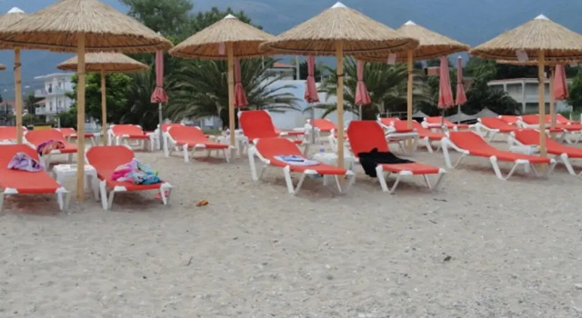 50 Meter bis zum Strand: Pension Delfini mit Terrasse