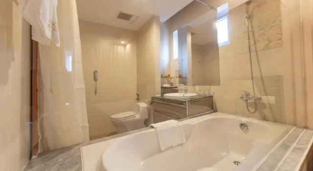 Двухместный номер Deluxe Vietsovpetro Hotel