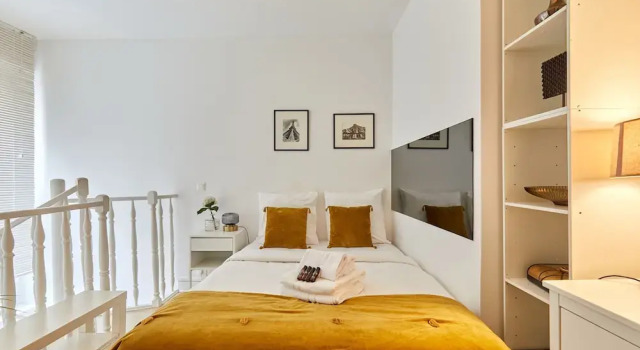 Duplex Private Garden Heart 15 Paris District, Забронировать Апарт-отель Париж Иль-де-Франс, рядом с Espace Nadeshiko Paris France