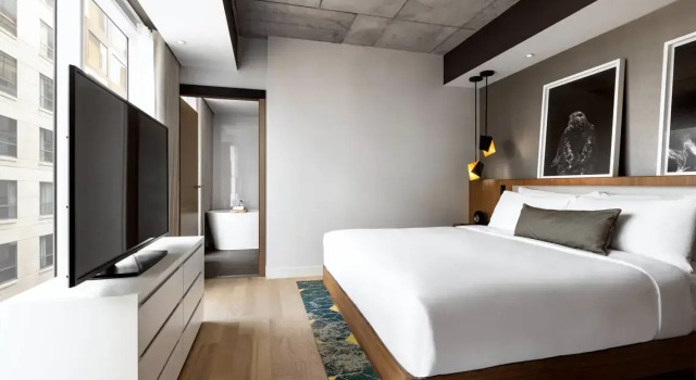 Люкс Humaniti Hotel Montreal, Autograph Collection