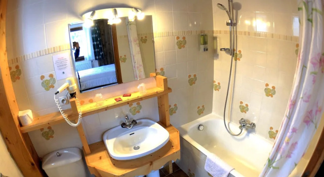 Трёхместный семейный номер Standard с балконом Hotel Le Soly
