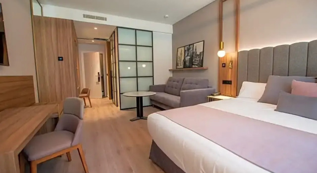 Двухместный номер Superior Hotel Giralda Center