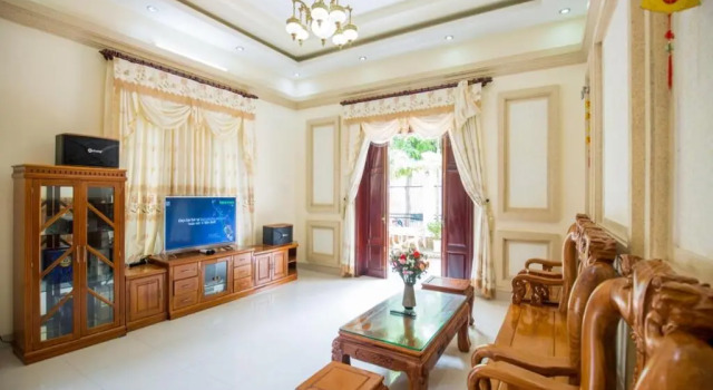 Lux Villa 2 - Villa 7pn hồ bơi gần biển