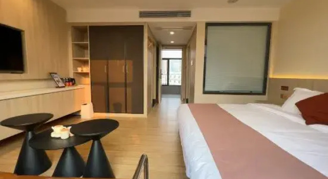 Люкс Luxury Live there (Shenzhen Longgang University Sports Center)