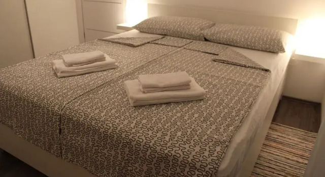 Apartment Silver