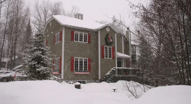 La Chaumiere de l' Anse, Rezervovat Penzión se snídaní Vesnice a turistické středisko Mont-Tremblant 