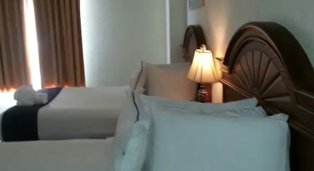 Коттедж Hollywood Beach Resort-beautiful Studio Sleeps 4