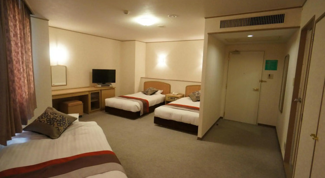 Hotel AreaOne Hiroshima Wing, Book Hotel Billige hoteller i Higashihiroshima