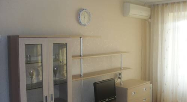 Near Railway Station, Rezerwuj Hotel Dzerzhinsky City District 