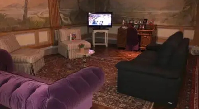 Luxury Apartments by Palazzo Portinari Salviati, Забронировать Апартаменты/квартира Отели Флоренции с бассейном, рядом с Дом Буонаротти, Бассейн