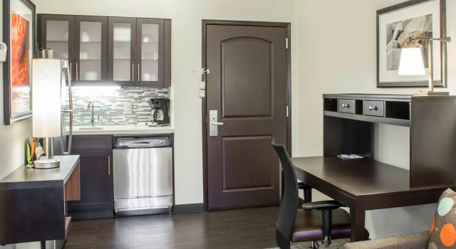 Двухместный люкс Studio Staybridge Suites North Jacksonville by IHG