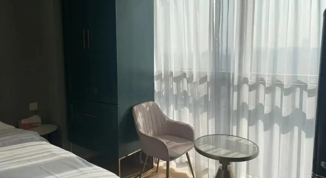 Двухместный номер City с видом на город Shanghai Lerongju Boutique Apartment Metro Line 8 20meter