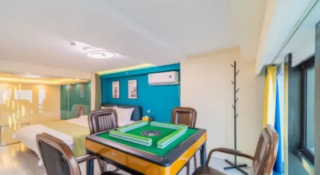 Люкс Deluxe с видом на реку Yiyu Swimming Pool Hotel (Wu Yi Square IFS)