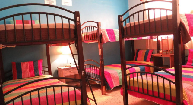 Panama House Bed & Breakfast, Boek Hotel Hotels in Panama-Stad met parkeren, Parkeren